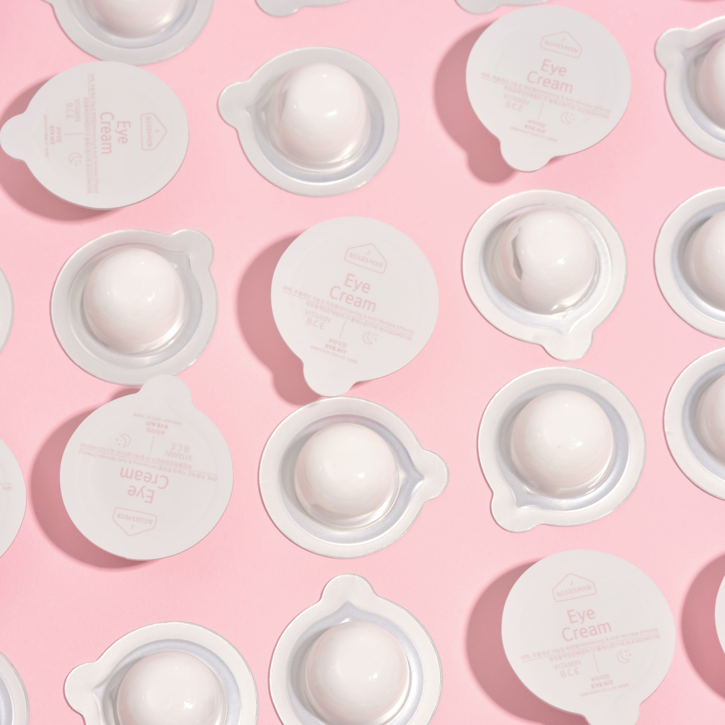 BLESSED MOON VITA EYE KIT – Eye/Full Face Cream 31pcs*2ml - Image 3