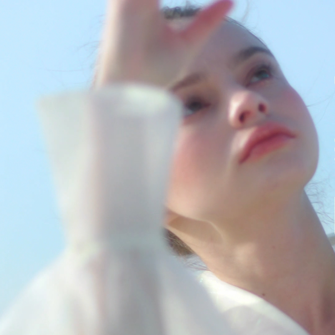 BLESSED MOON Water Drop Hyaluronic Ampoule 40ml - Image 4